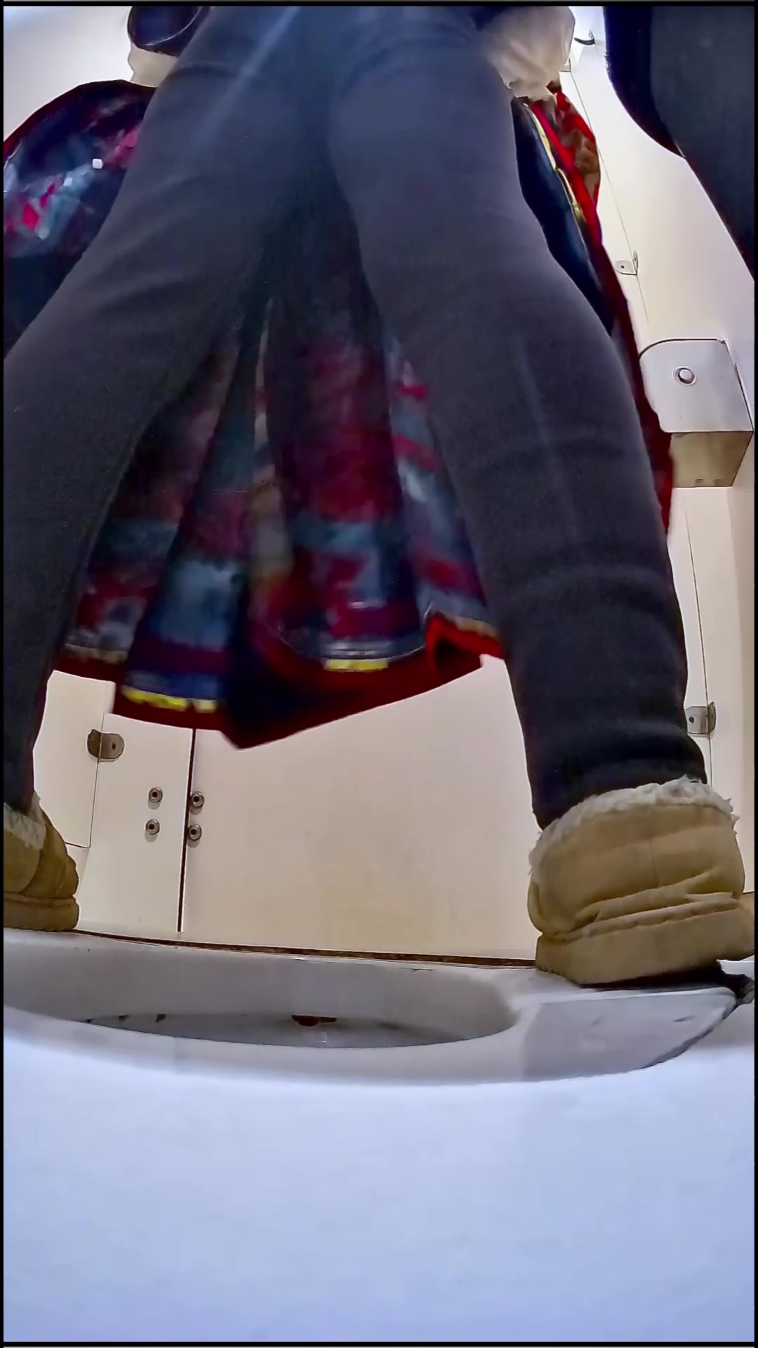 Toilet Spy — 0228(50) — screenshot 2