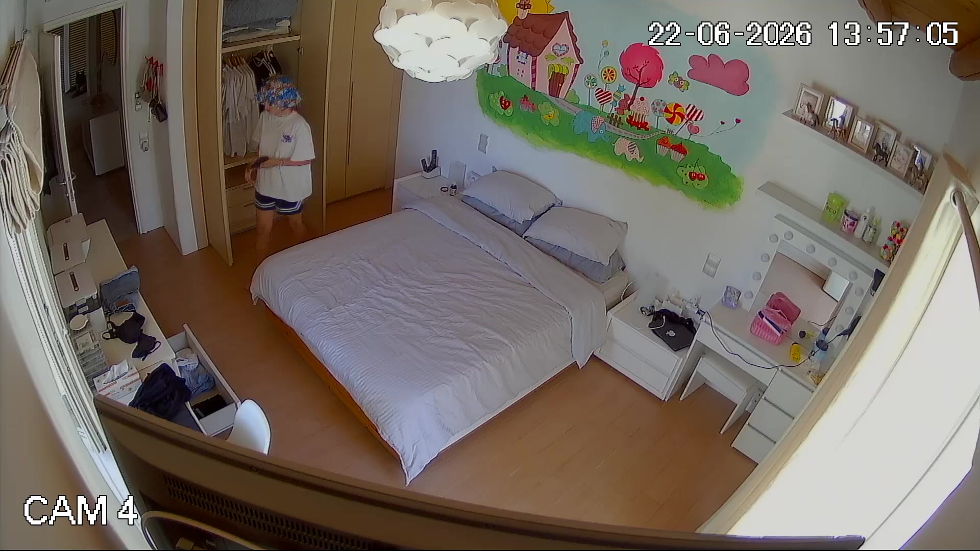 Hidden Voyeur — 1_5091381982185654209 — screenshot 2