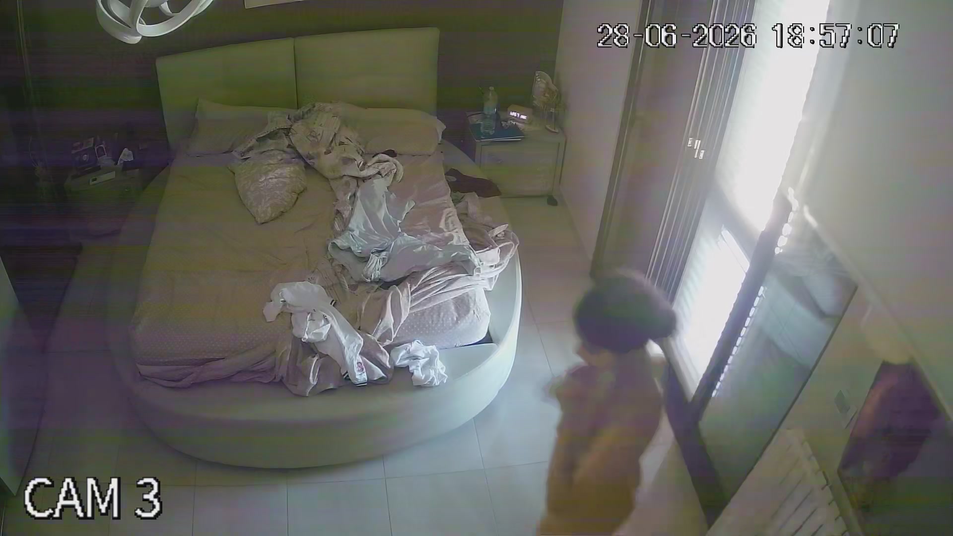 Hidden Voyeur — 1_5150235317747321025 — screenshot 2
