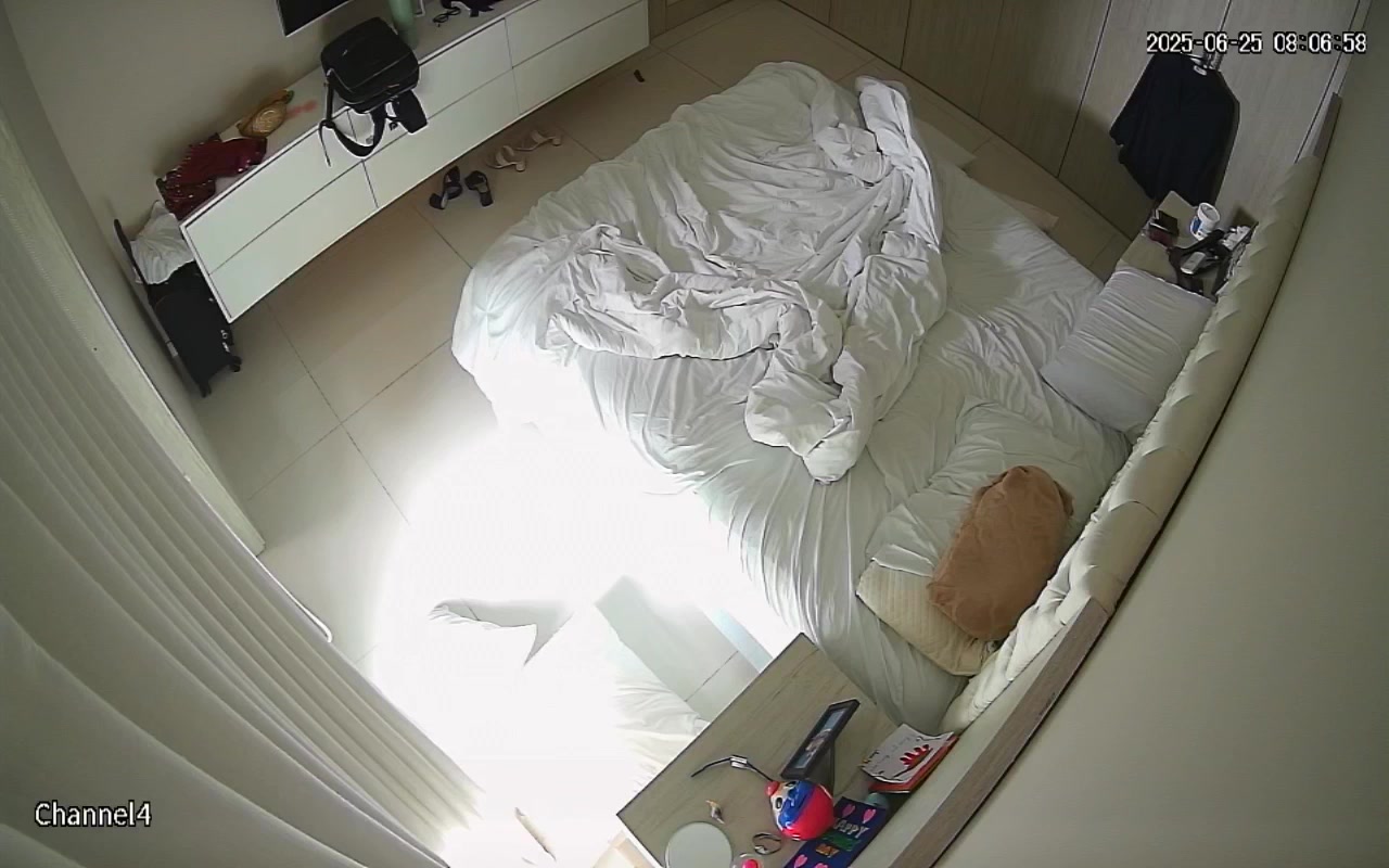 Hidden Voyeur — 1_4904896911669987561 — screenshot 2