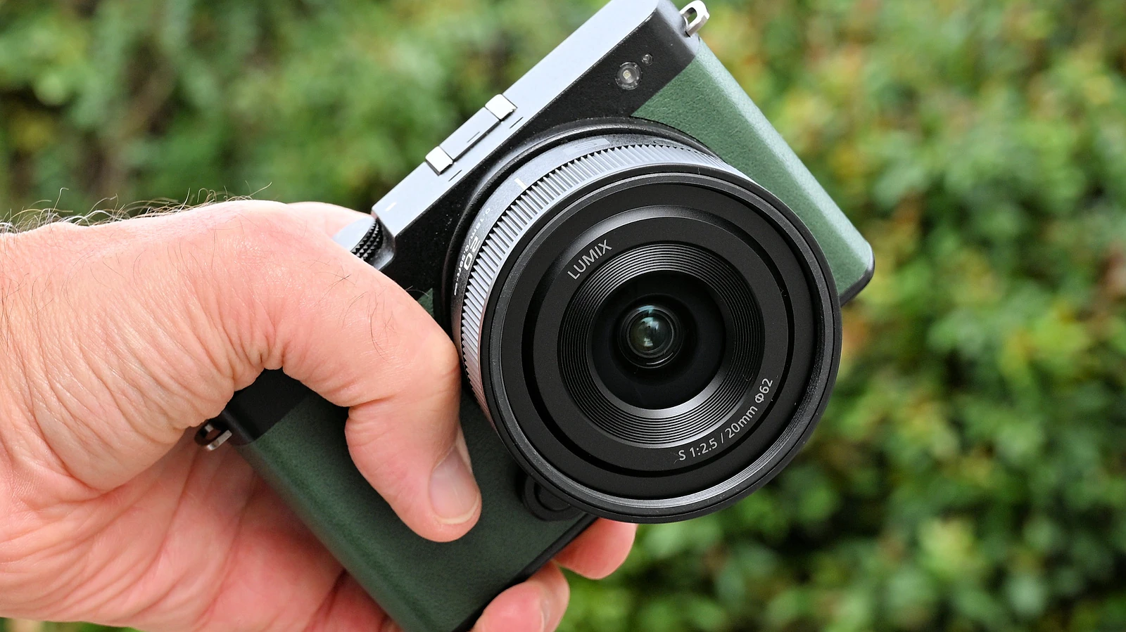 Review Panasonic Lumix S 20mm f/2.5: Góc Siêu Rộng Nhỏ Gọn - Hình 2