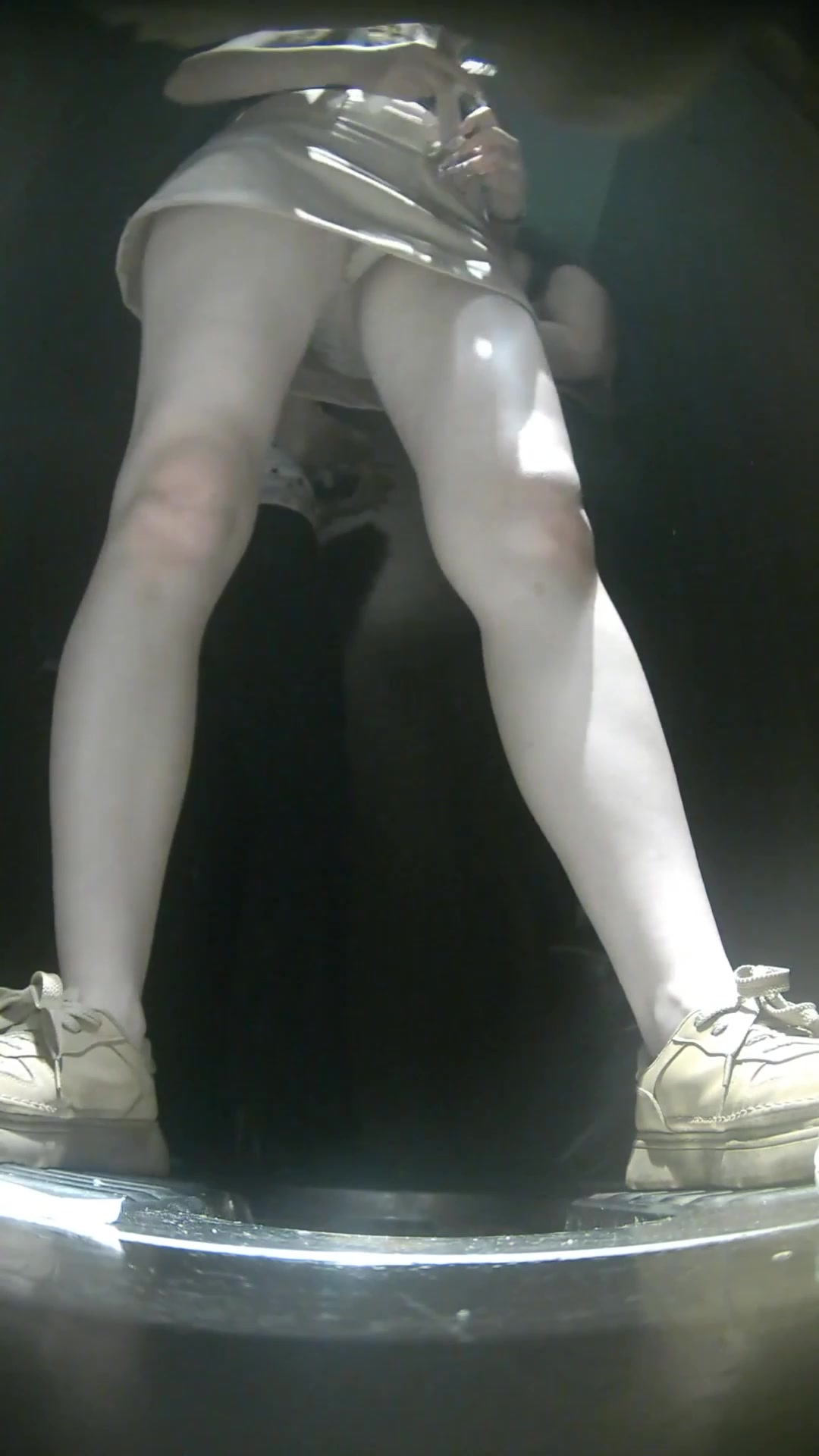 Toilet Spy — 0106(40) — screenshot 2