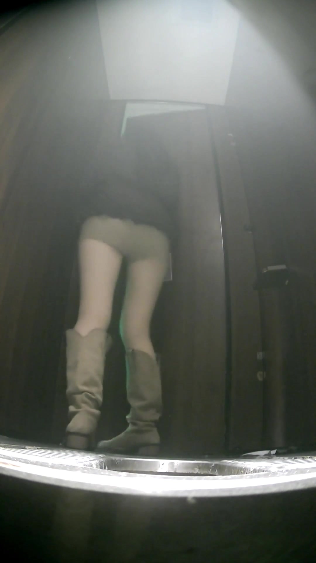 Toilet Spy — 0106(60) — screenshot 2