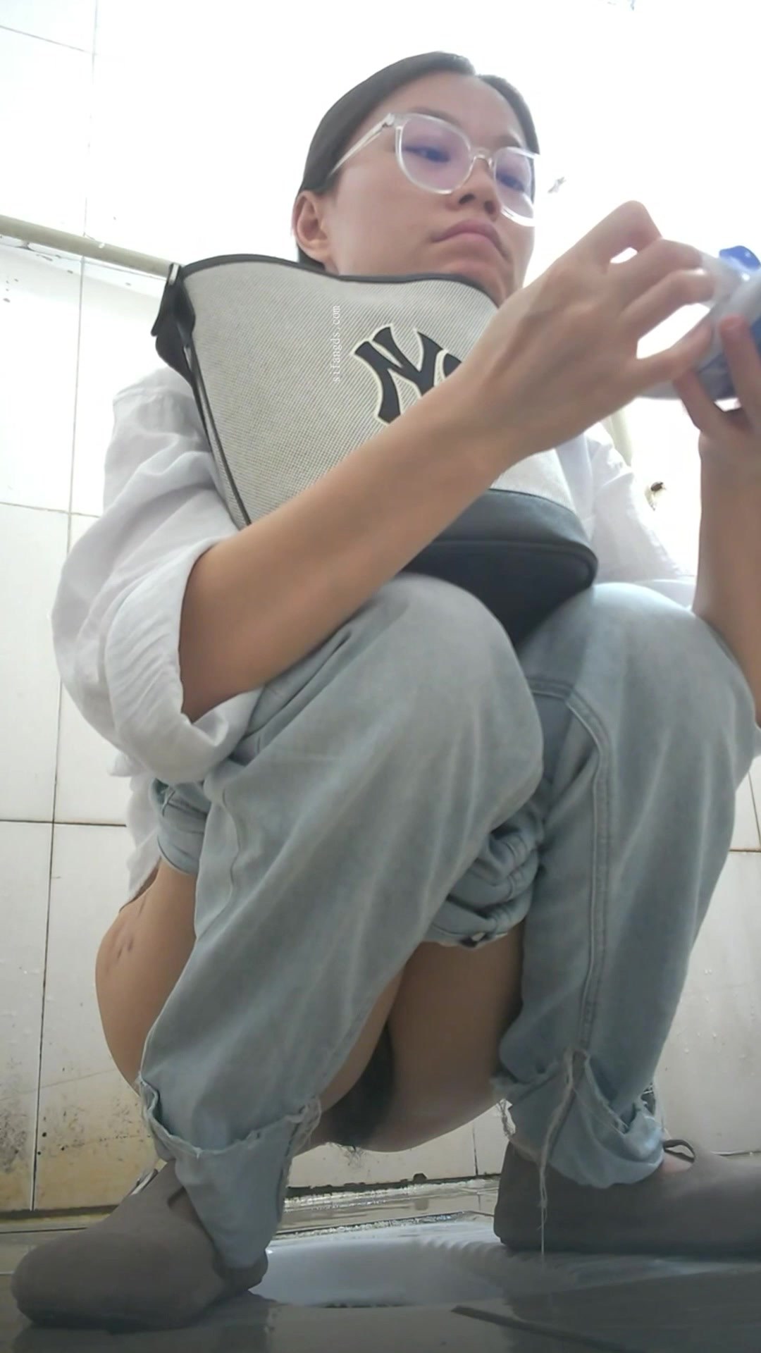Toilet Spy — 1230(15) — screenshot 2