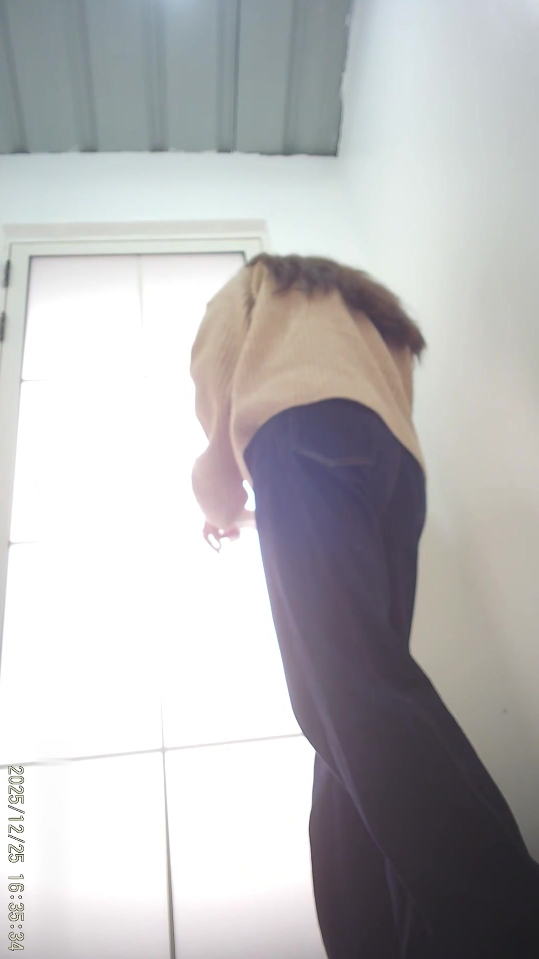 Toilet Spy — 0310(245) — screenshot 2