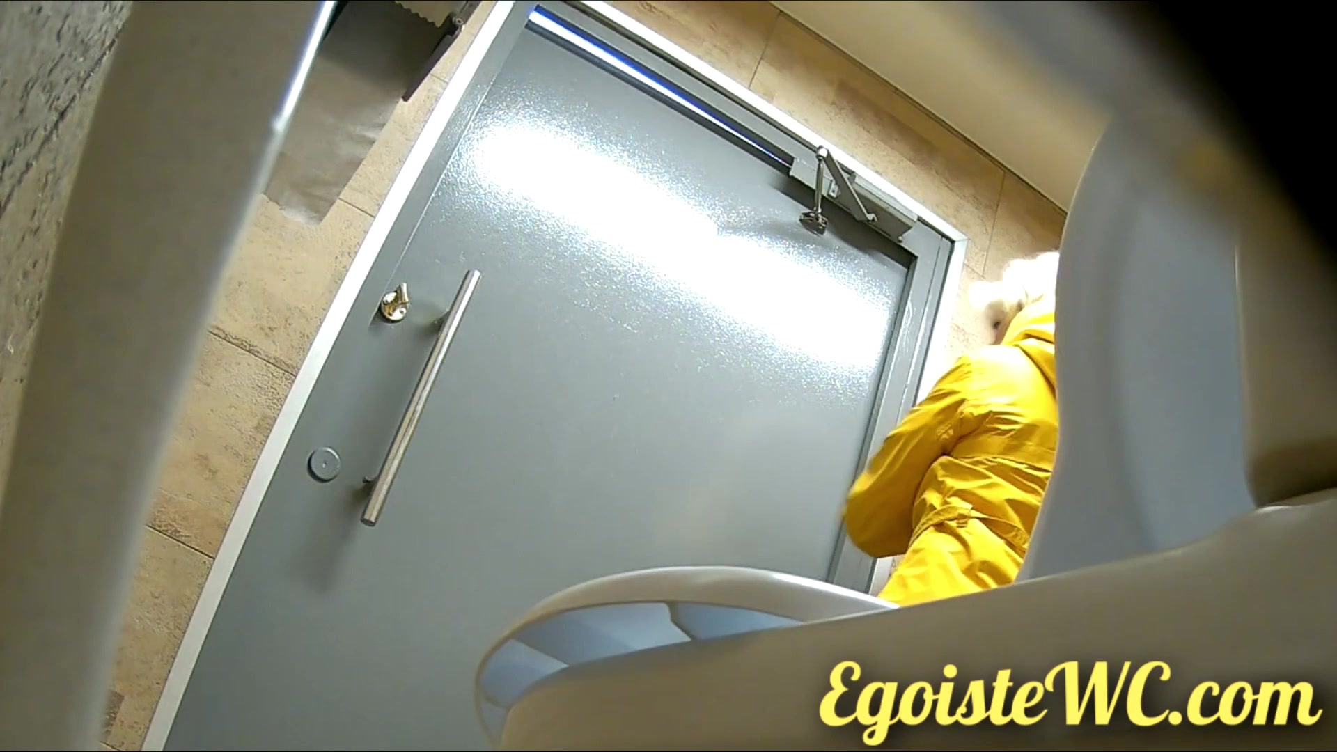Toilet Spy — 0610(152) — screenshot 2
