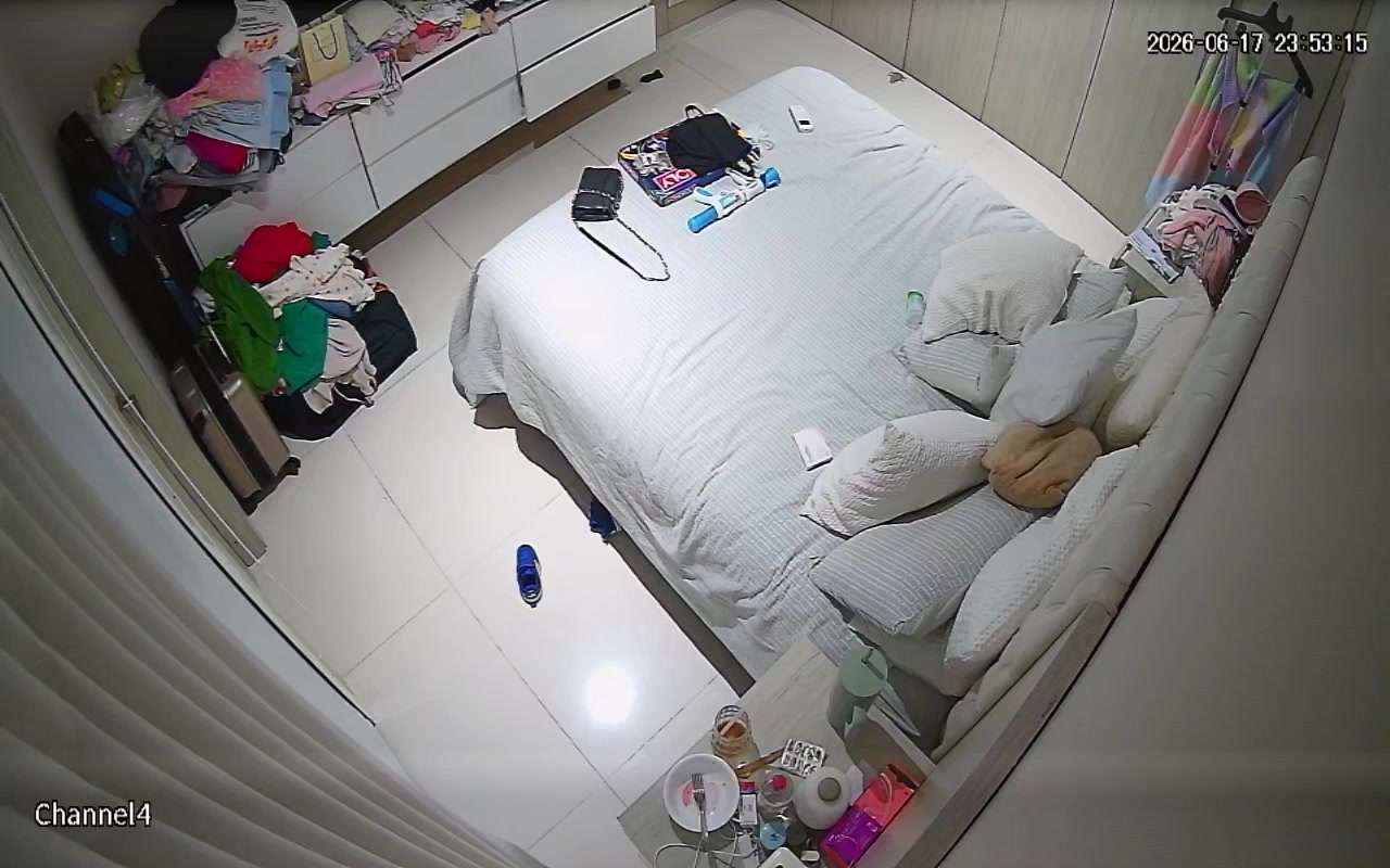 Hidden Voyeur — 1_4904896911669987623 — screenshot 2