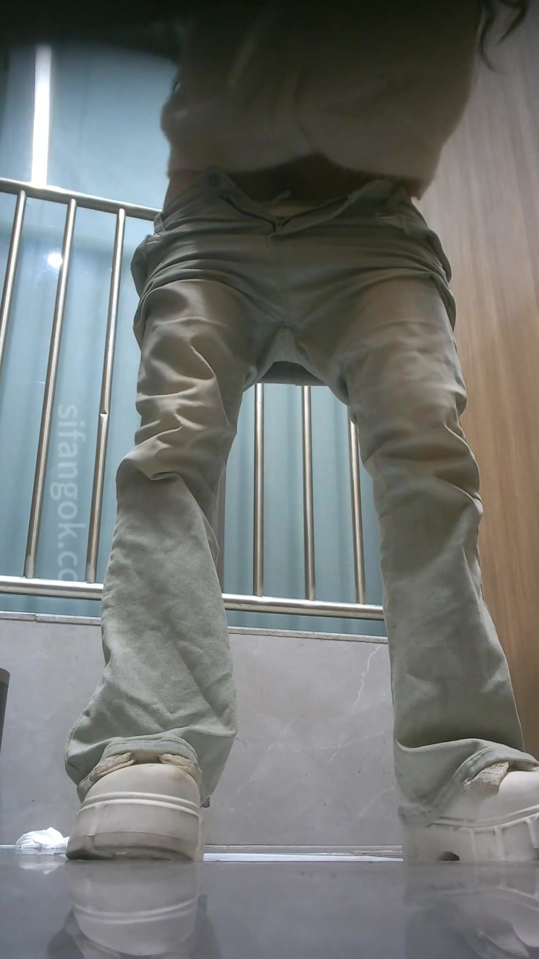 Toilet Spy — 0415(14) — screenshot 2
