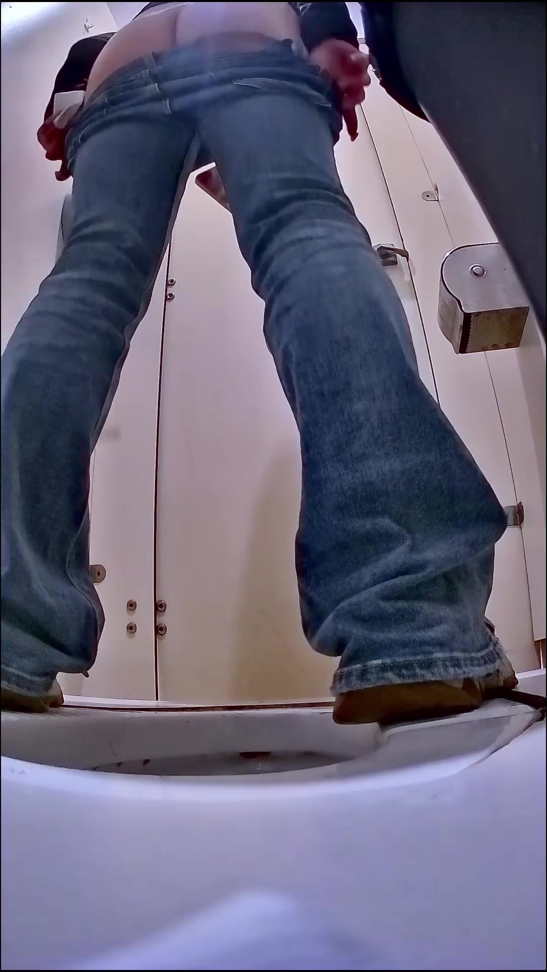 Toilet Spy — 0310(3) — screenshot 2