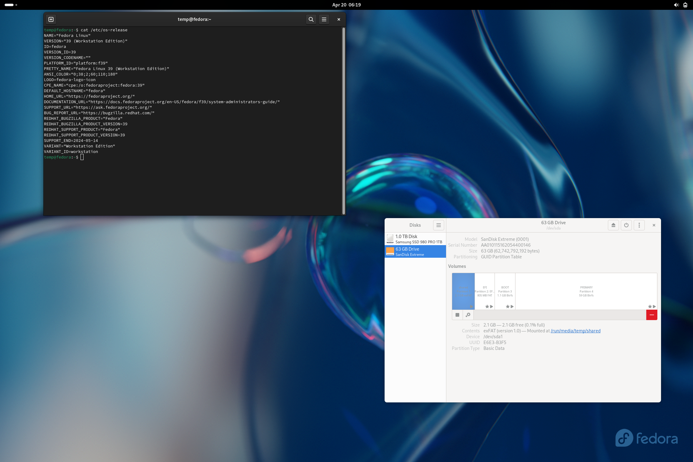 Fedora 39 with GNOME Disks window and terminal reading out the contents of /etc/os-release