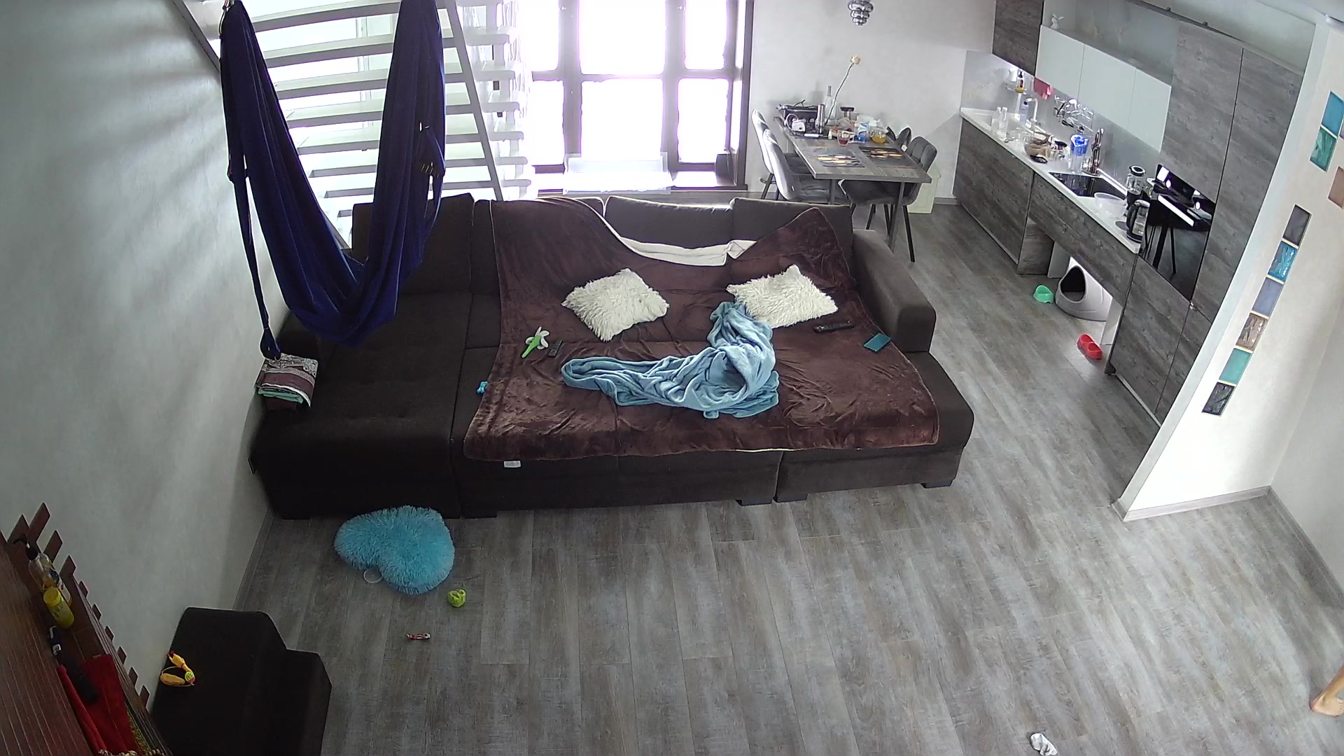 Hidden Voyeur 2 — 1_5150235317747321073 — screenshot 2