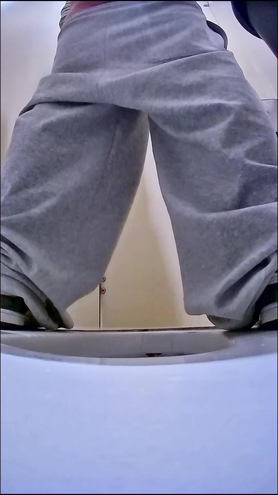 Toilet Spy — 0310(17) — screenshot 2
