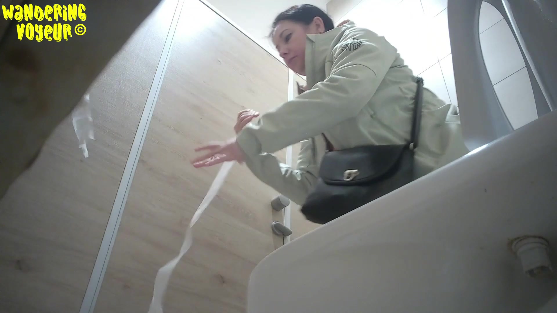 Toilet Spy — 0529(11) — screenshot 2