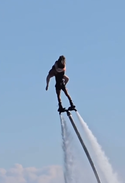 Más que darle una vuelta le dio un viaje