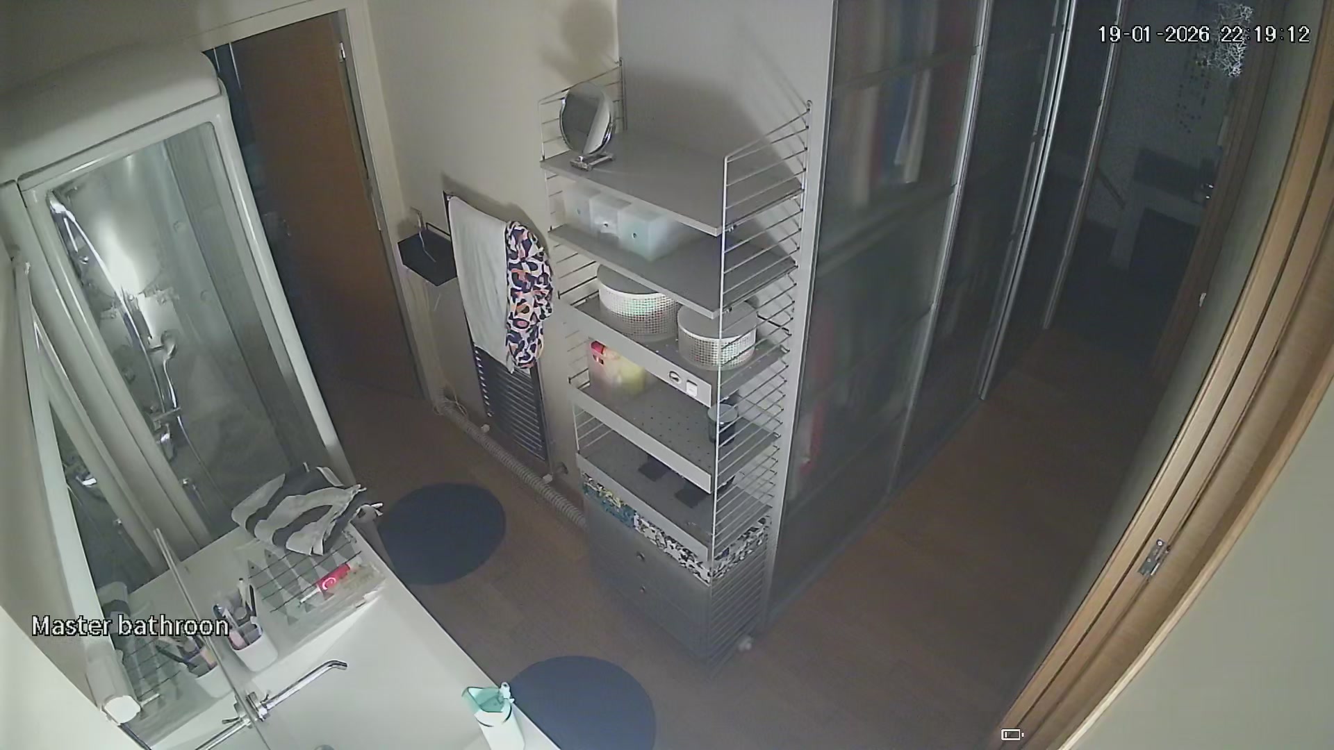 Hidden Voyeur 2 — 4_5830179359972924810 — screenshot 2
