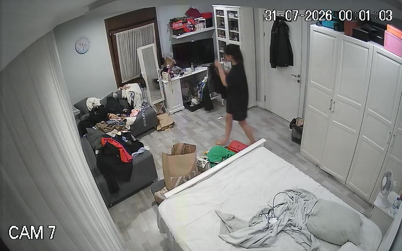 Hidden Voyeur 2 — 1_4958556918806219037 — screenshot 2