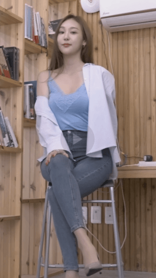 https://files.catbox.moe/runabk.gif