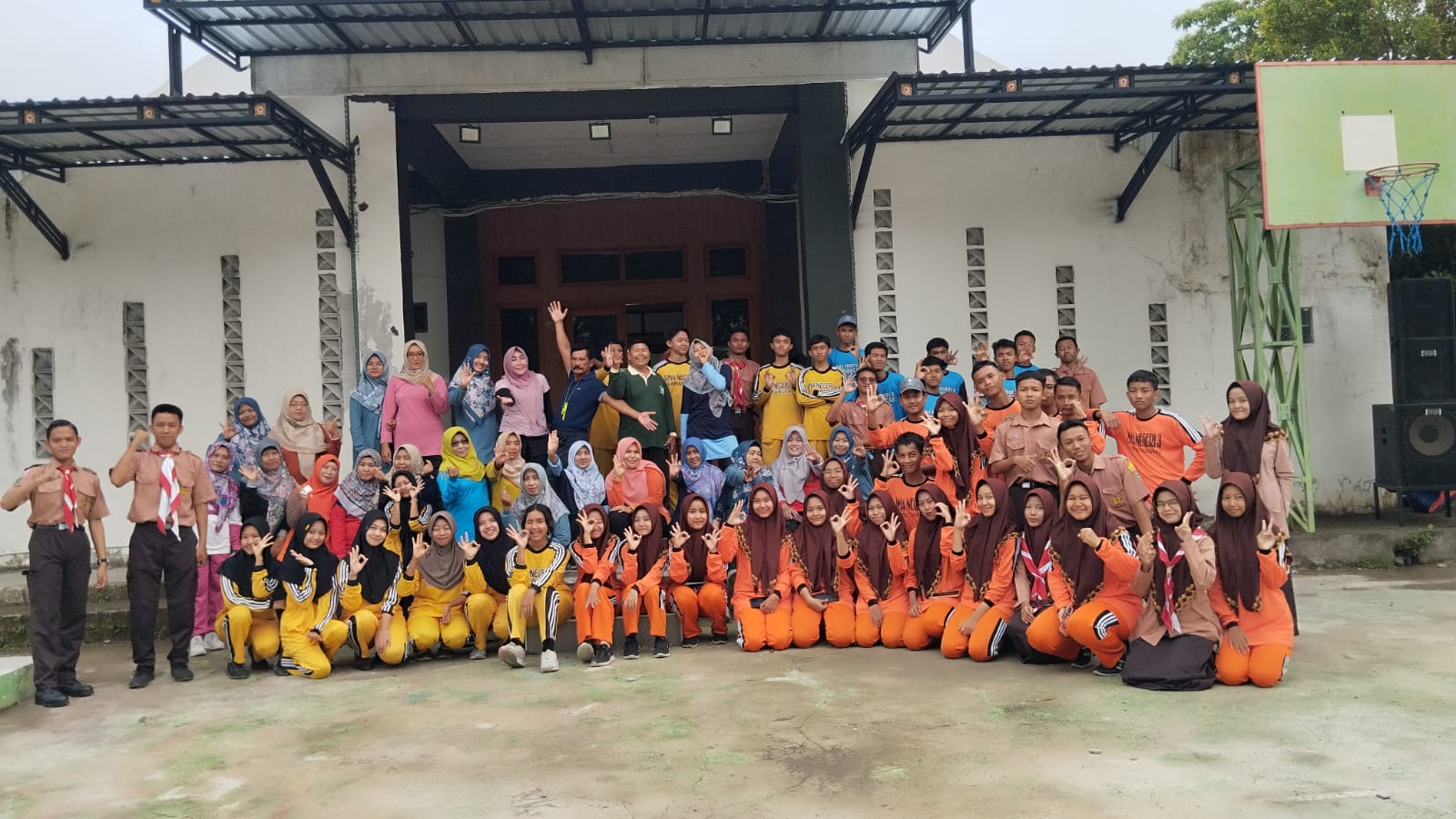 Kerja Bakti Lingkungan
