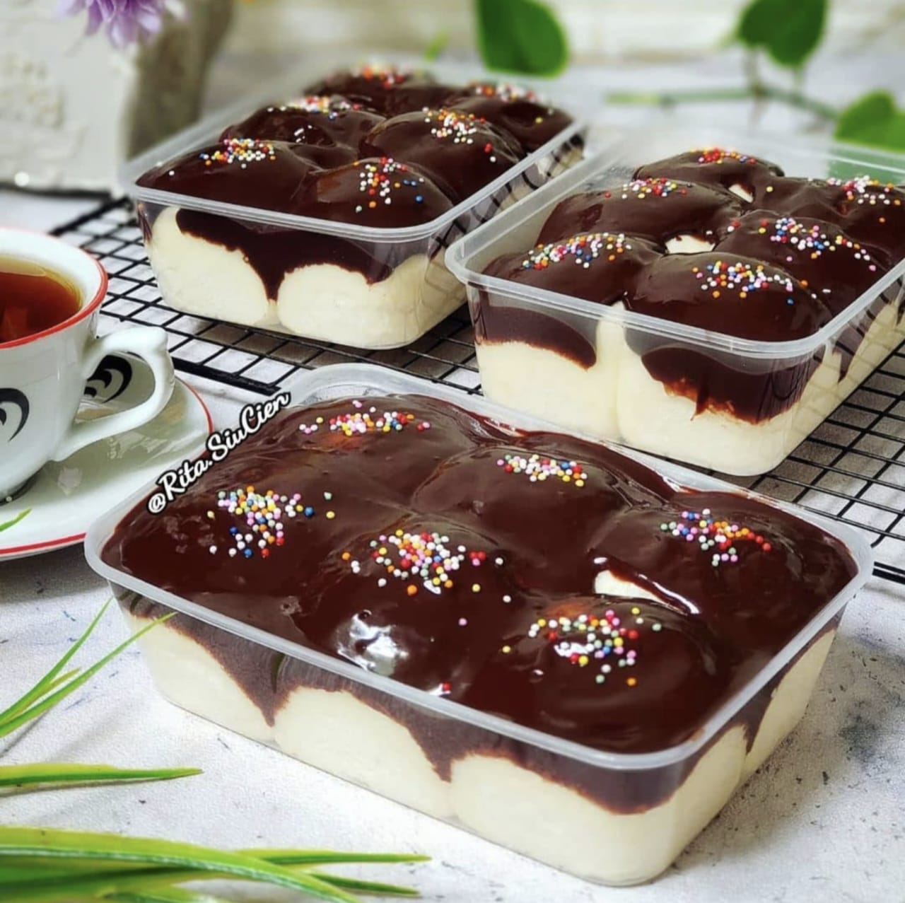 Resep Donat Kukus: Lembut, Mengembang, dan Cantik dalam 60 Menit dengan Siraman Cokelat