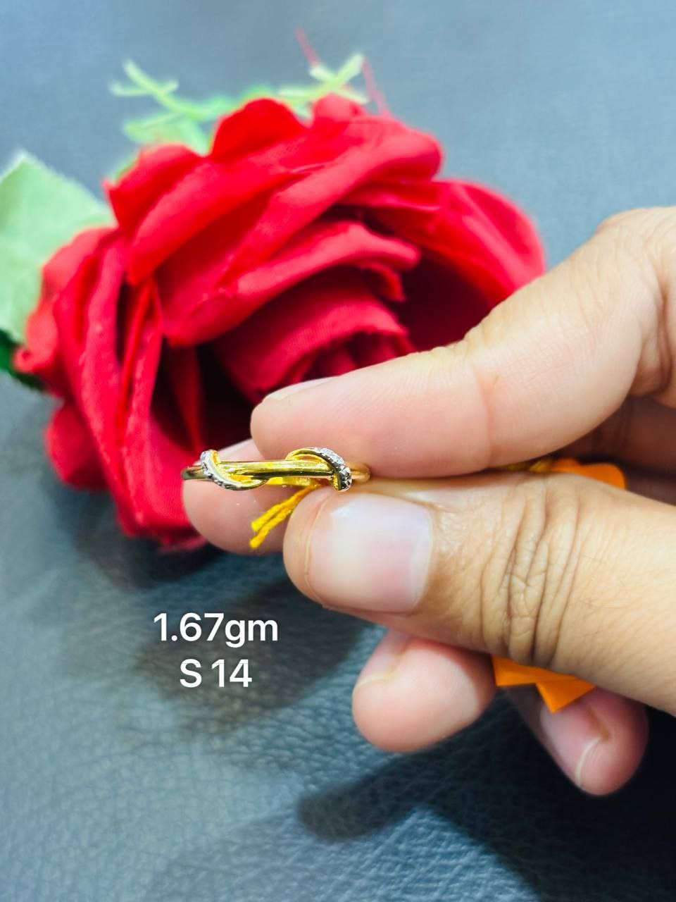 Rantai Pinggang Emas