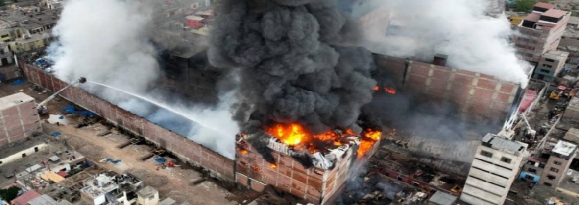 El Ataque por Bombardeo, Los Chorros Hipócritas y La Experie