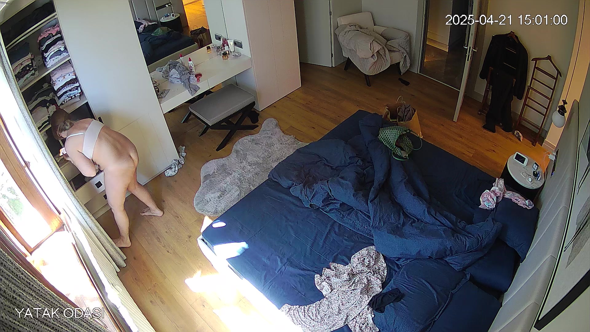 Hidden Voyeur — 1_4985649894631933673 — screenshot 2