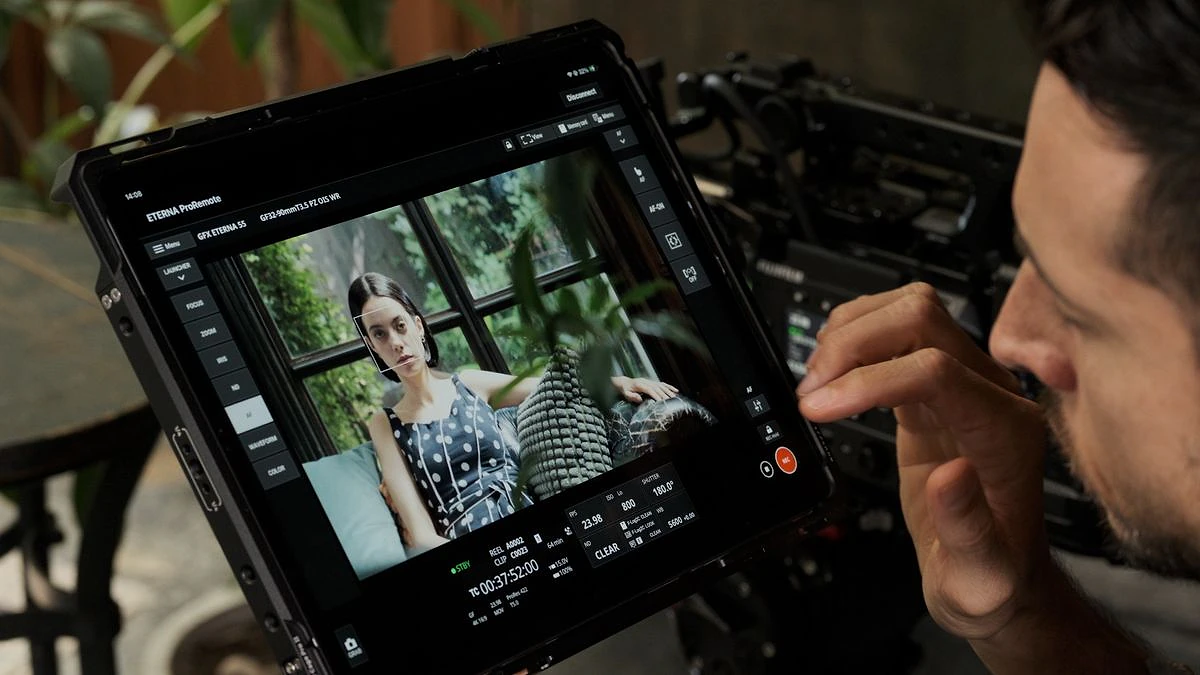 Fujifilm GFX Eterna 55: Kính Ngắm Mới & Ứng Dụng Điều Khiển Bá Đạo - Hình 1