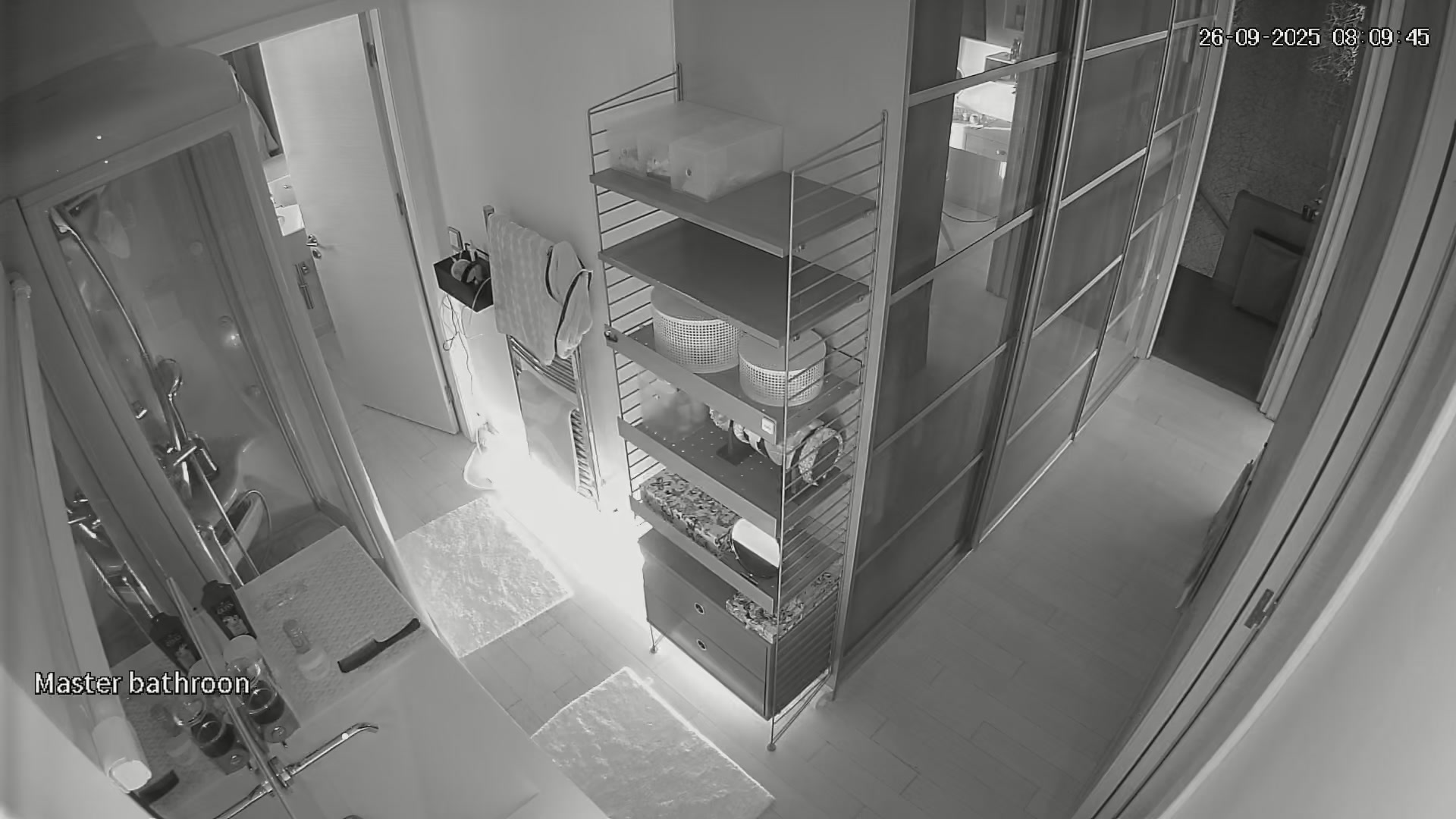 Hidden Voyeur 2 — 4_5830179359972924795 — screenshot 2