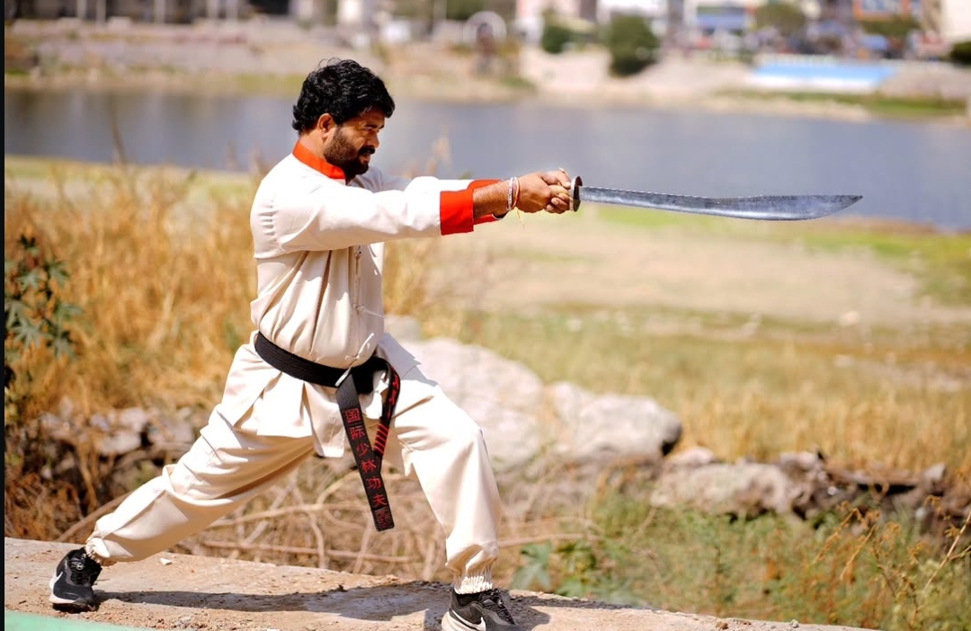 Shaolin Martial Arts — Wushu broadsword form