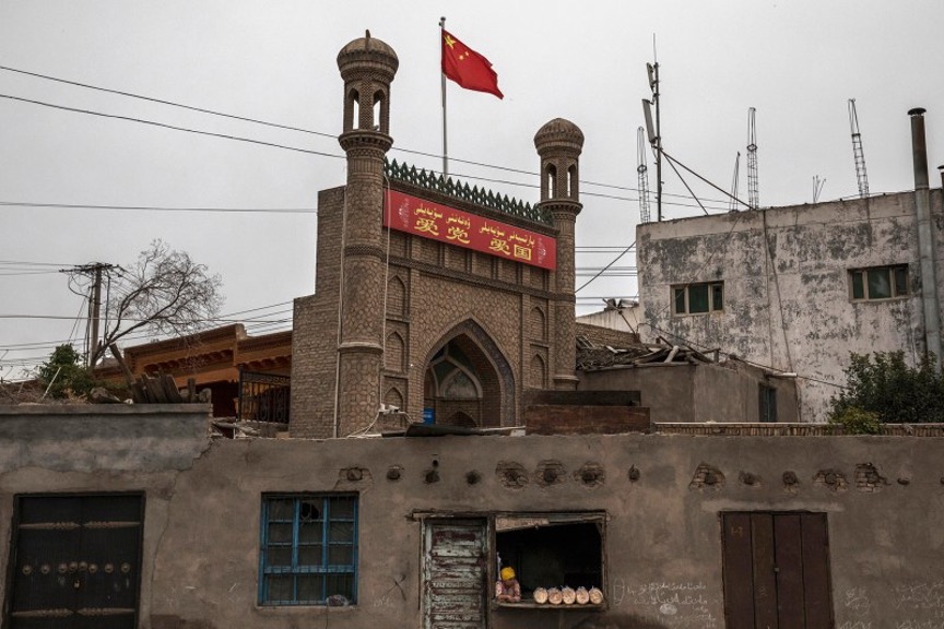 维吾尔地区伊斯兰教如何被“中国化”？宗教治理与清真寺管控解析