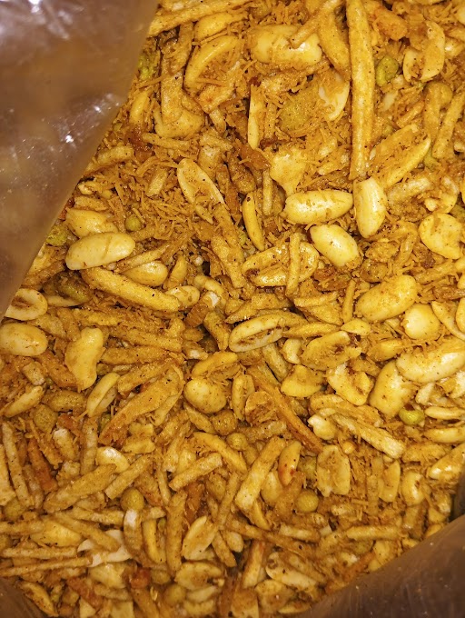 Kanpuri Mixture