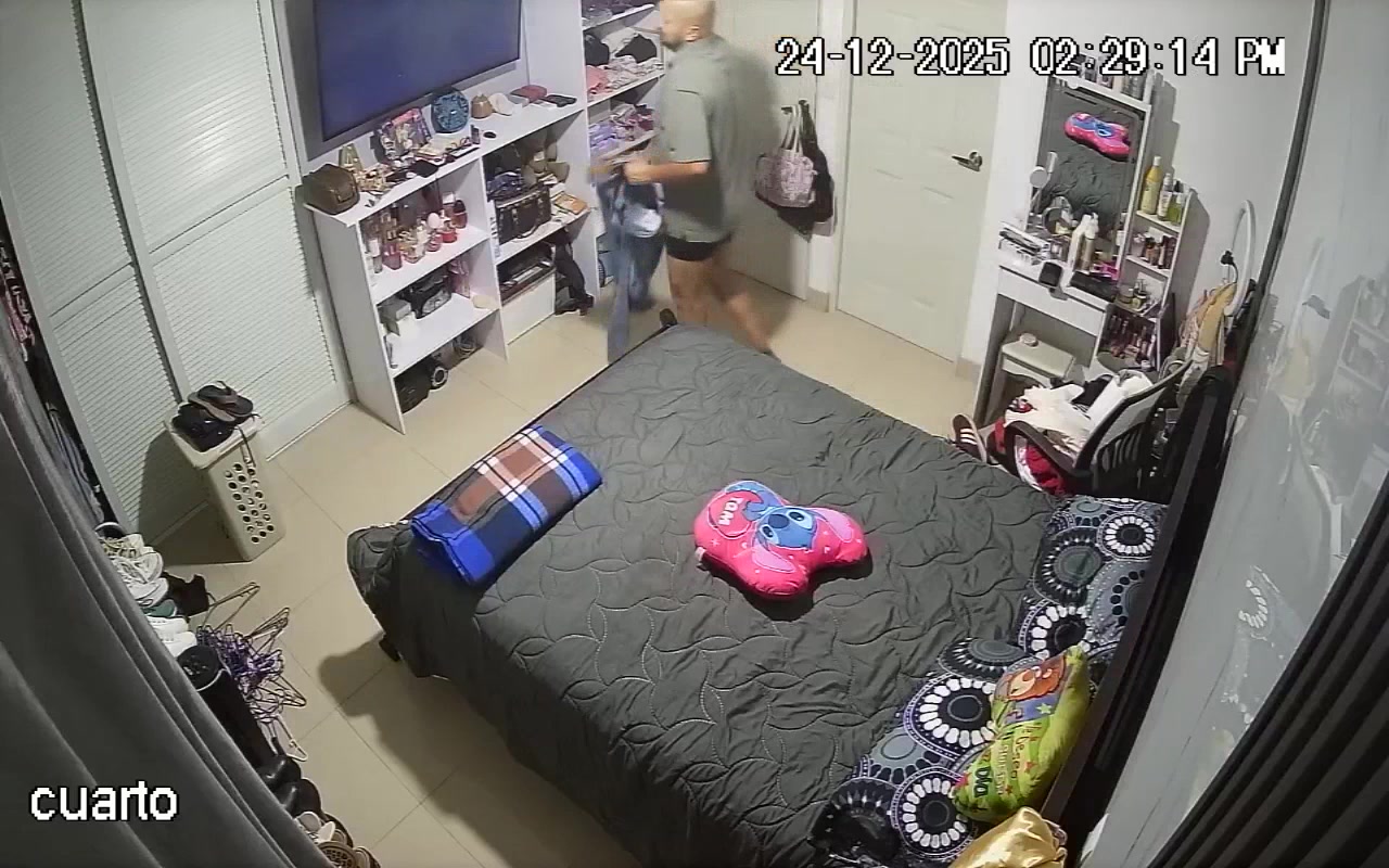 Hidden Voyeur — 1_4949802843449066782 — screenshot 2
