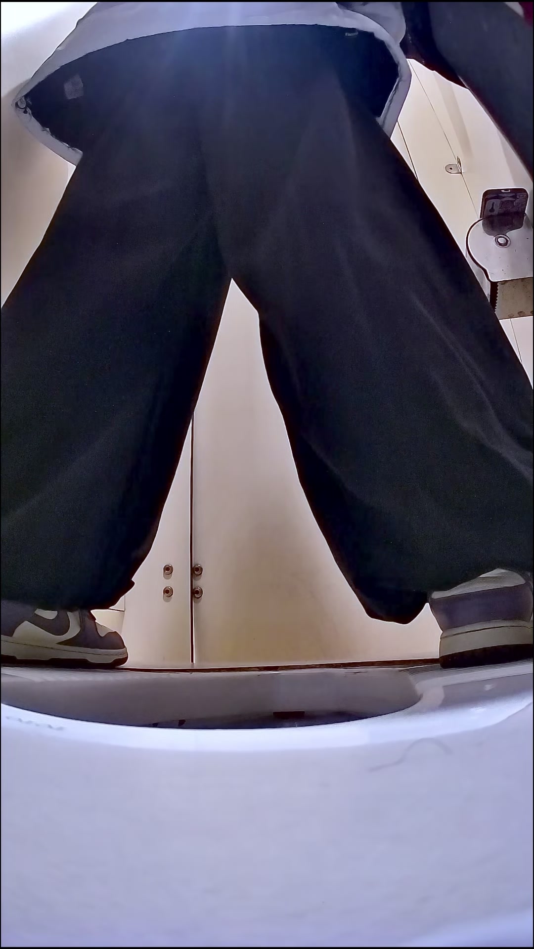 Toilet Spy — 0228(23) — screenshot 2