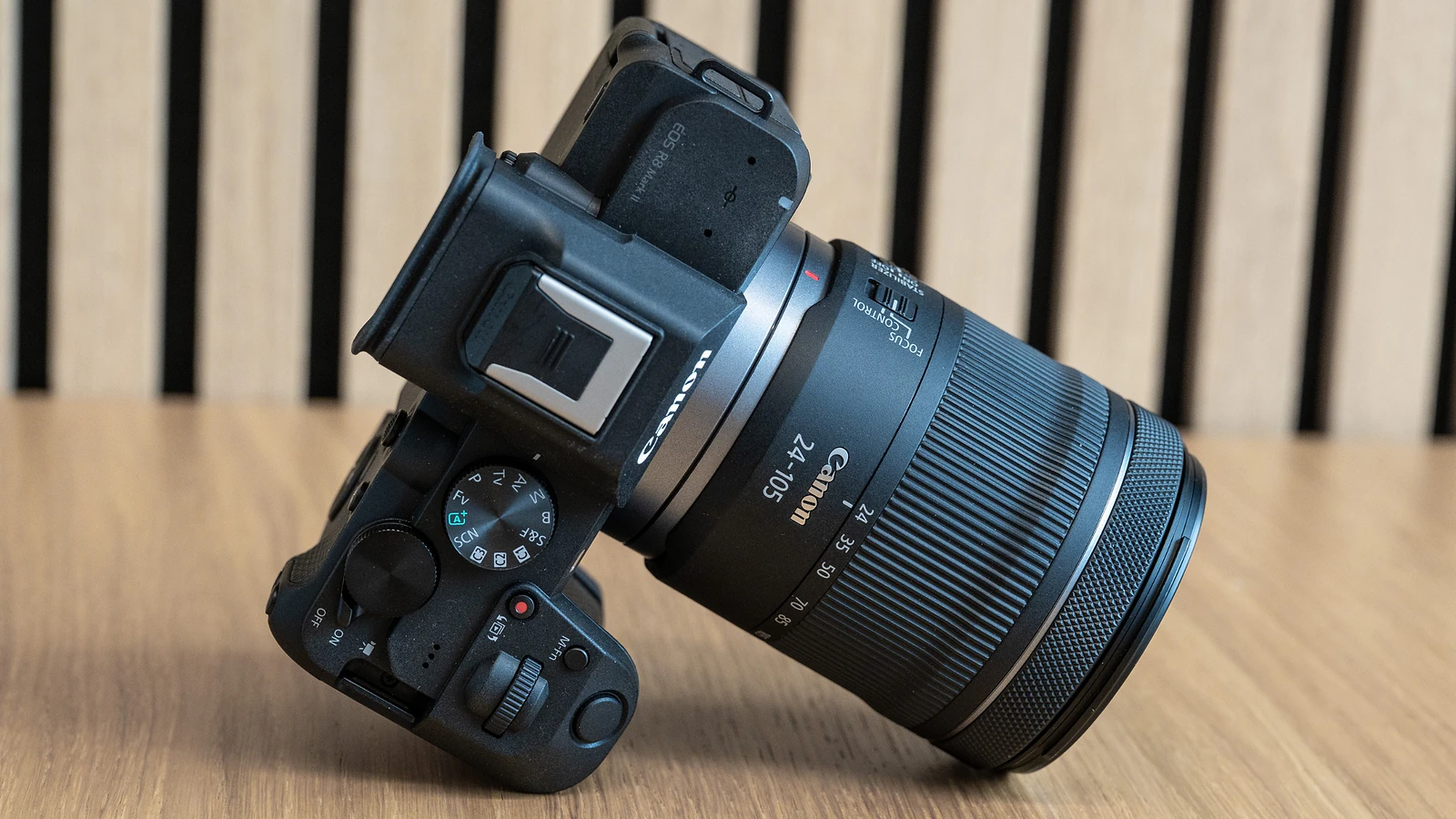 Canon EOS R8 Mark II: Thiết Kế Retro & Hiệu Năng Full Frame Đỉnh Cao - Hình 6