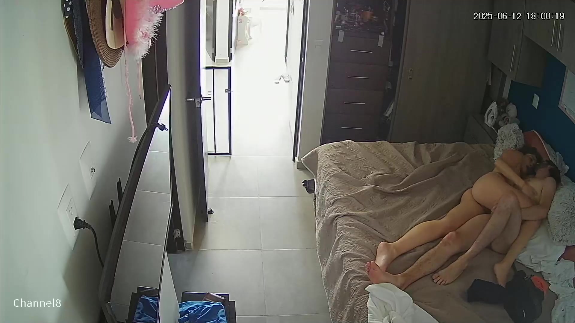 Hidden Voyeur 2 — 85 — screenshot 2
