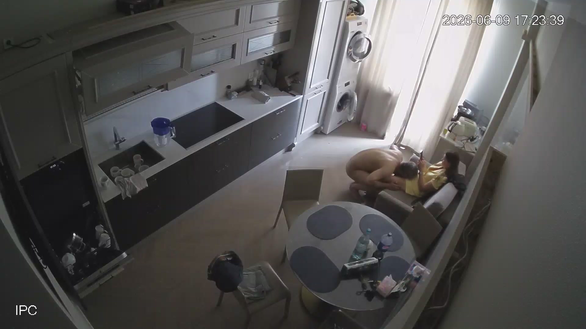 Hidden Voyeur 2 — 1_5059875502261536787 — screenshot 2