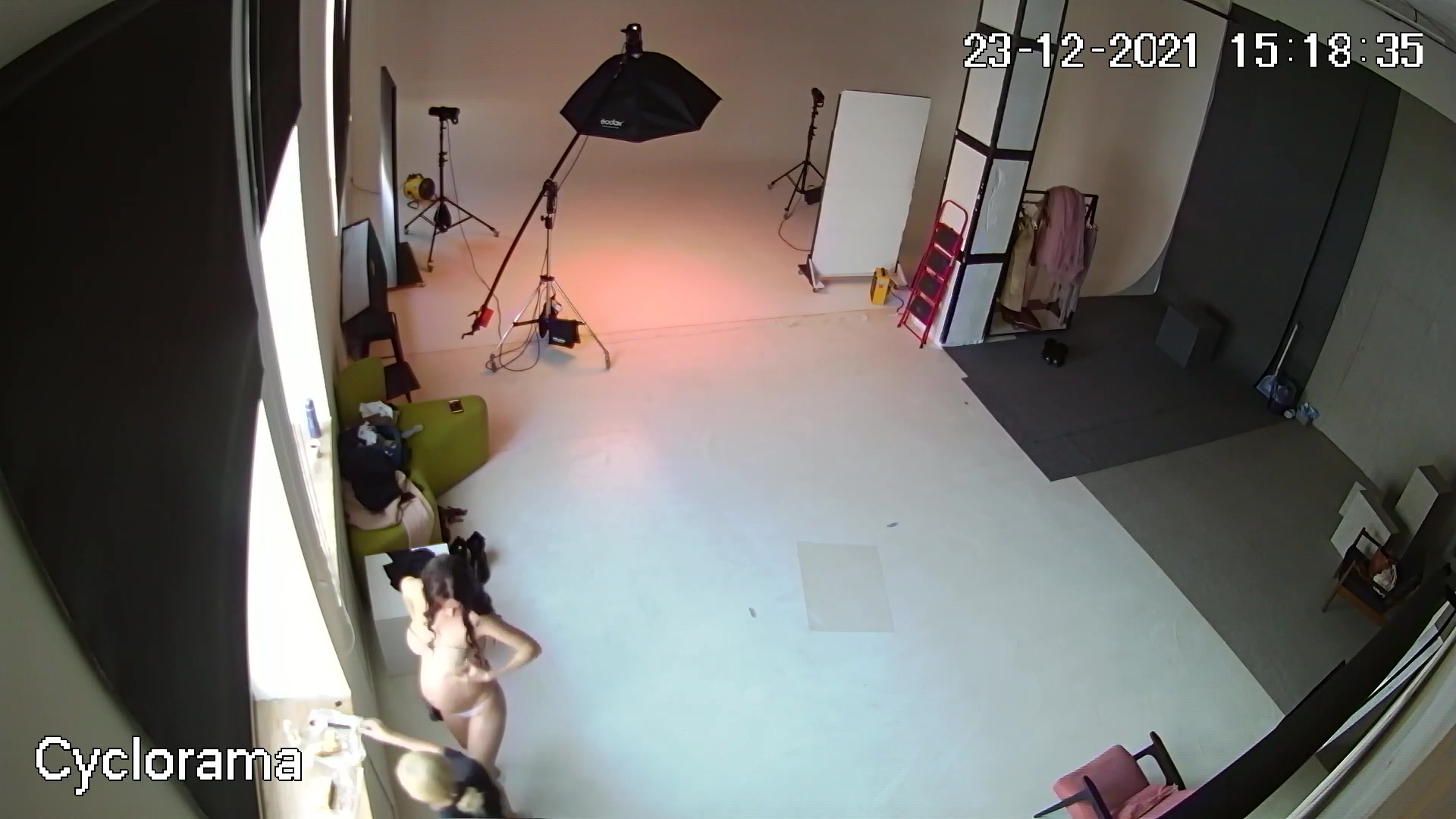 Hidden Voyeur 2 — 4_5773792091553404219 — screenshot 2