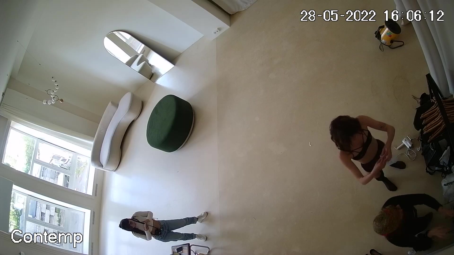 Hidden Voyeur 2 — 4_5773792091553404274 — screenshot 2