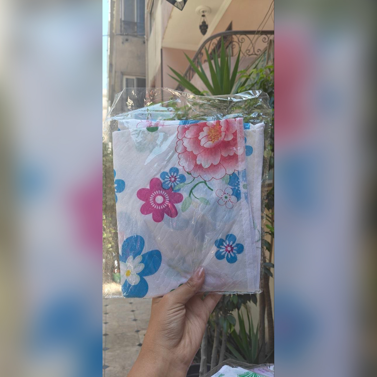 كفر قارورة مياه مزخرف