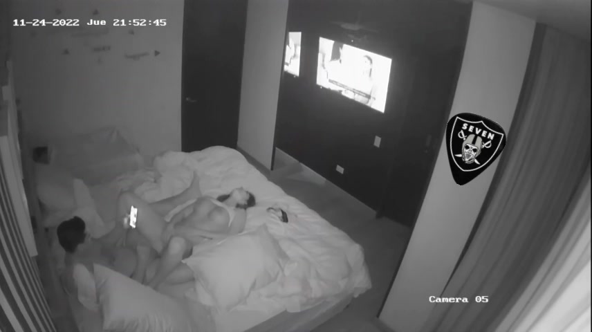 Hidden Voyeur 2 — 1_4906810469924209374 — screenshot 2