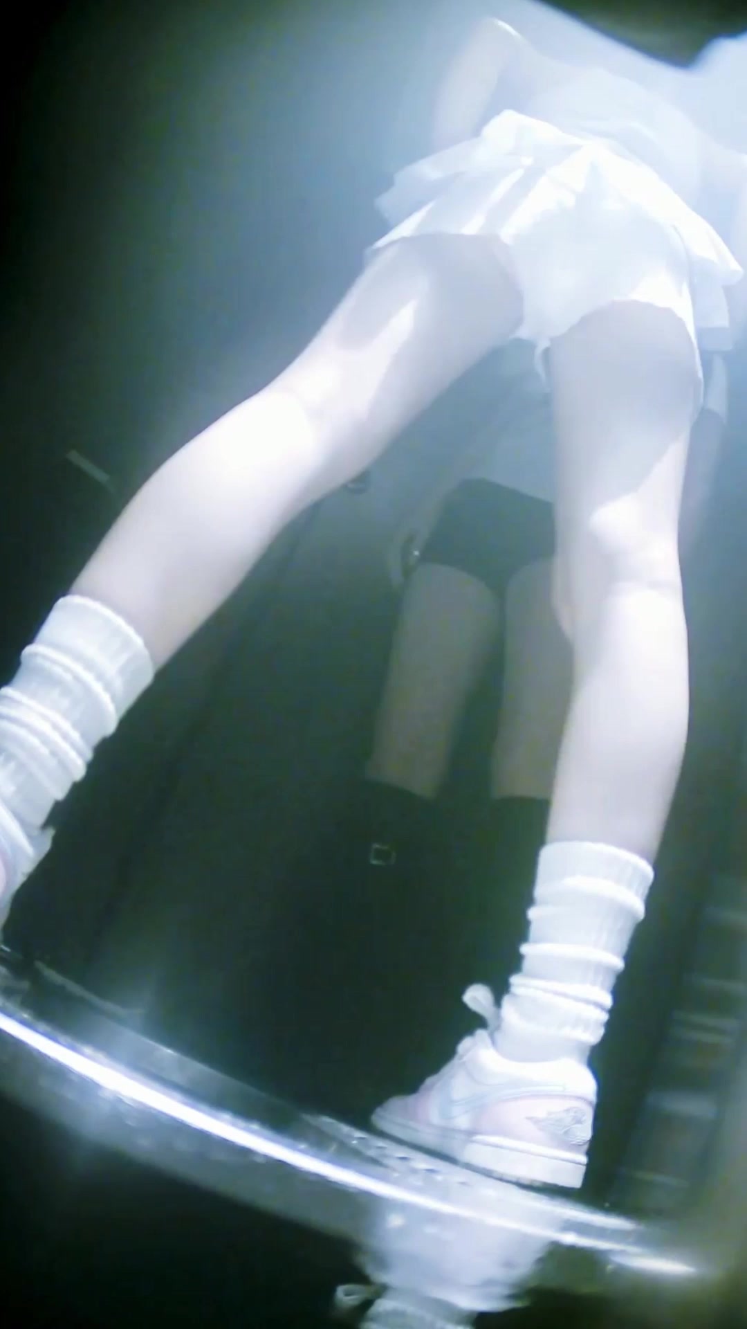 Toilet Spy — 0106(38) — screenshot 2
