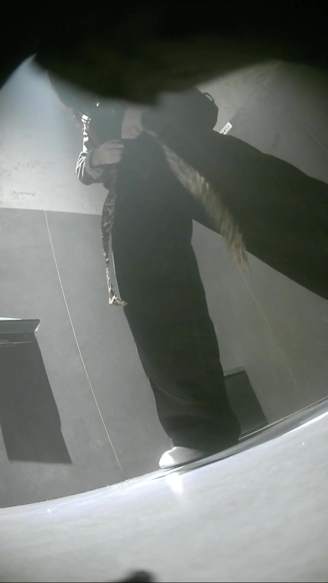 Toilet Spy — 0130(41) — screenshot 2