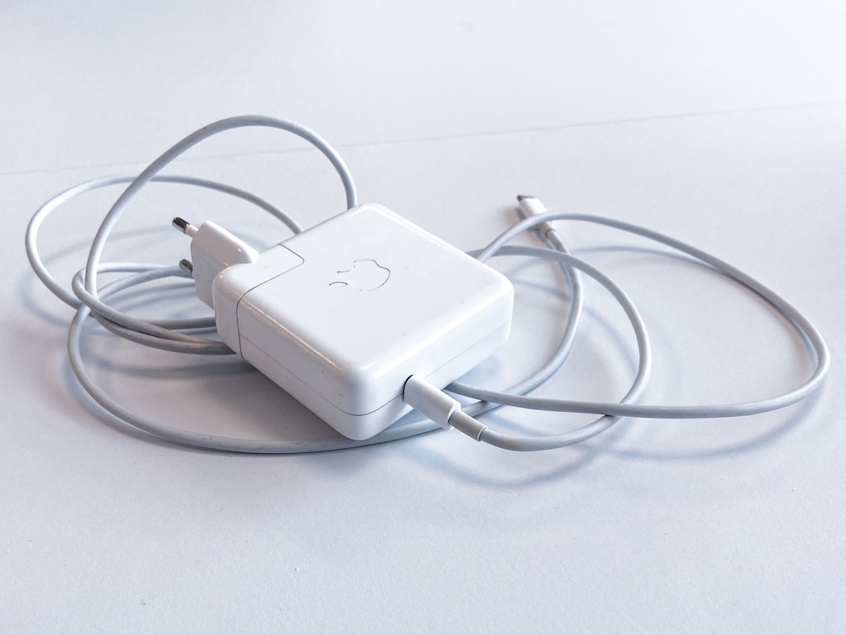 Anker 737 Power Bank pricing or product details screenshot preview