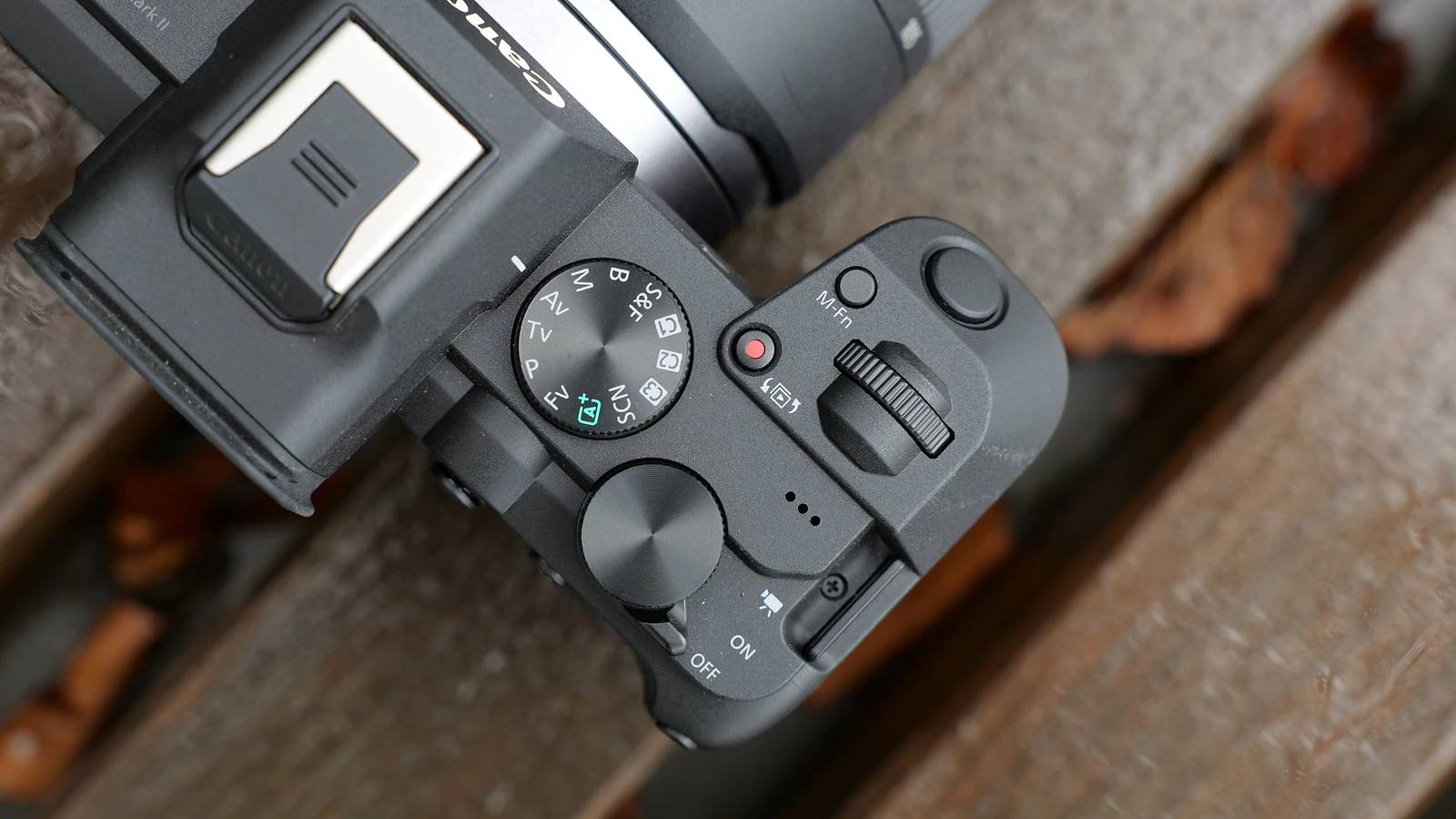 Canon EOS R8 Mark II: Thiết Kế Retro & Hiệu Năng Full Frame Đỉnh Cao - Hình 7