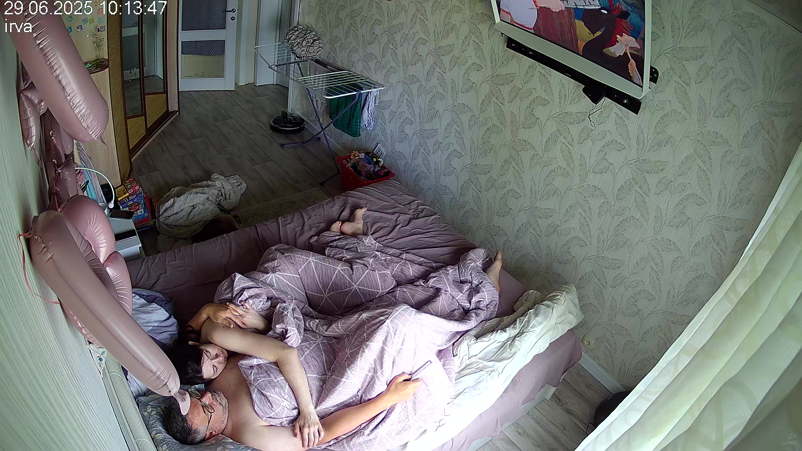 Hidden Voyeur — 1_5028634627409970782 — screenshot 2