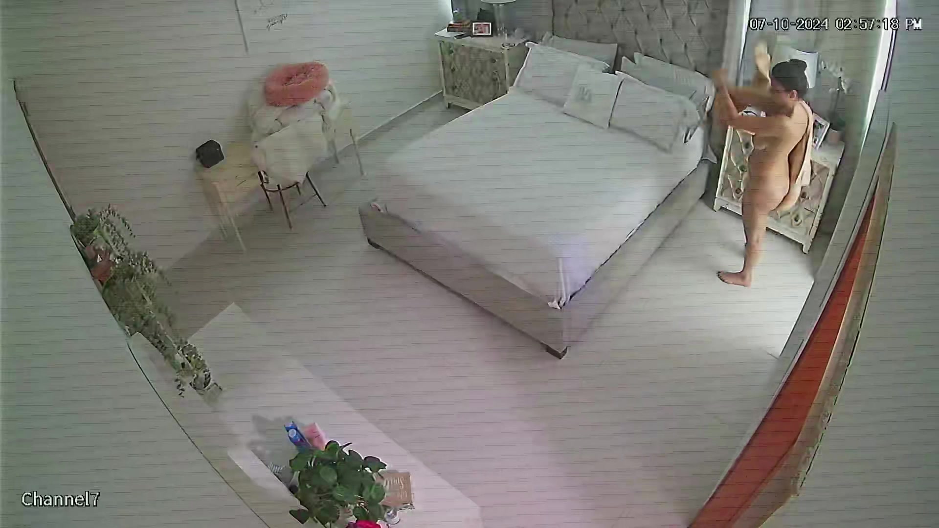 Hidden Voyeur — 1_5120938546957387727 — screenshot 2