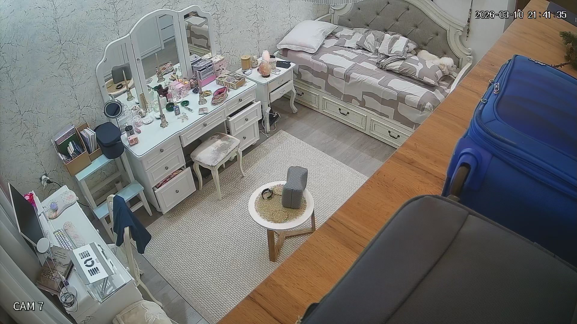 Hidden Voyeur 2 — 1_5183851799139845906 — screenshot 2