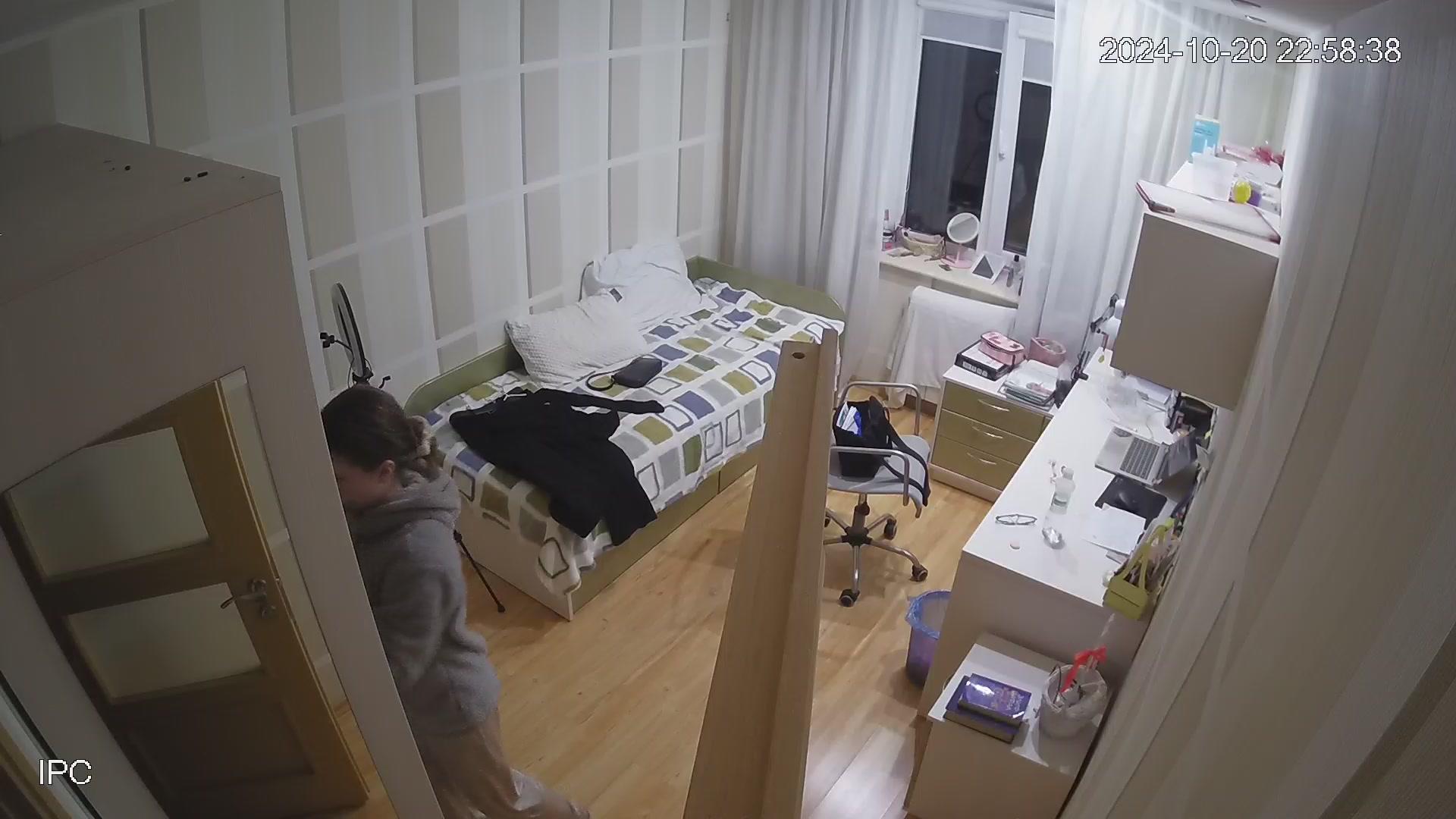 Hidden Voyeur 2 — 1_5021911654972000020 — screenshot 2