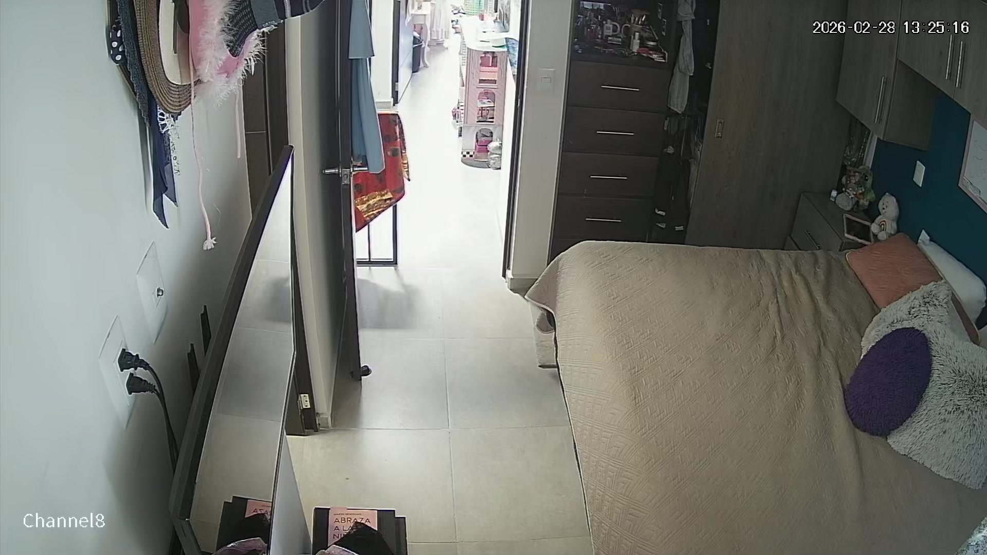 Hidden Voyeur 2 — 1_5010563148785125361 — screenshot 2