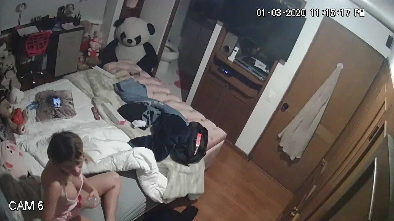 Hidden Voyeur — 1_5170501597674866616 — screenshot 2